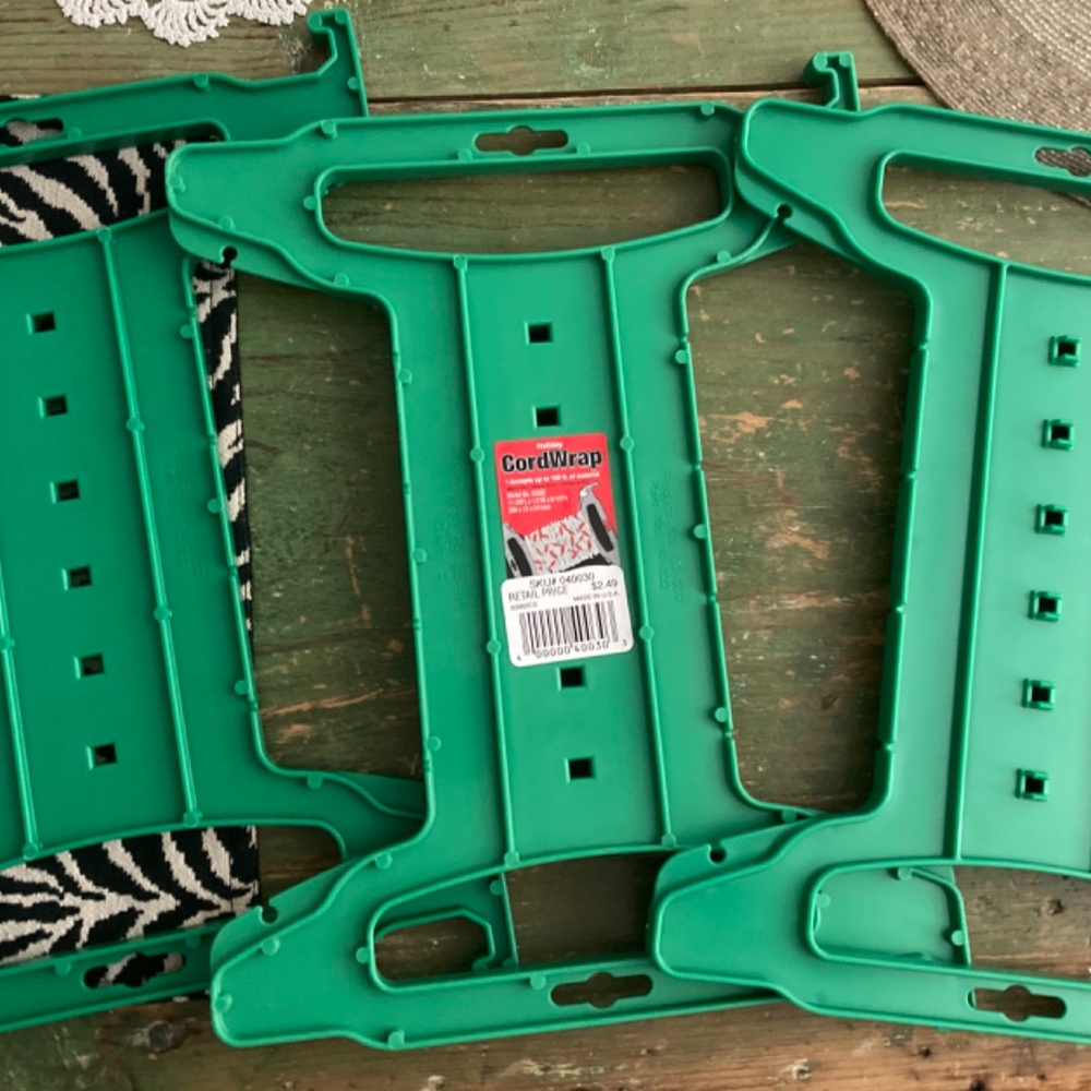 Set of 3 - Christmas Light Cord Wrap (or for strands of other decor) - Picture 3 of 3